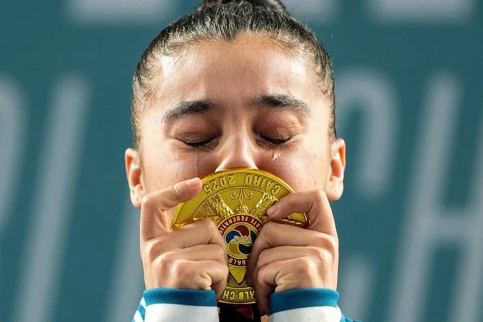 aWfAc7Wqcza-GGAaRRGLTdV7VEwn1BFj