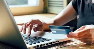 Кредит қарздорликни бошқа шахс номига ўтказиш мумкинми